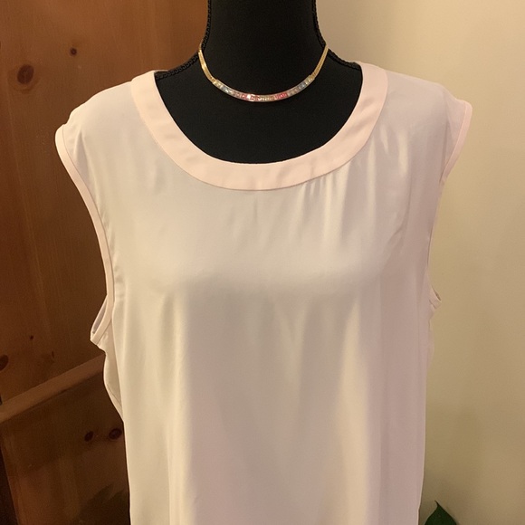 🌹VINTAGE ANNE KLEIN • Women's Sleeveless Dressy Top - Cream - Picture 2 of 11